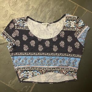 Charlotte Russe Women’s Junior Size Medium Crop Top